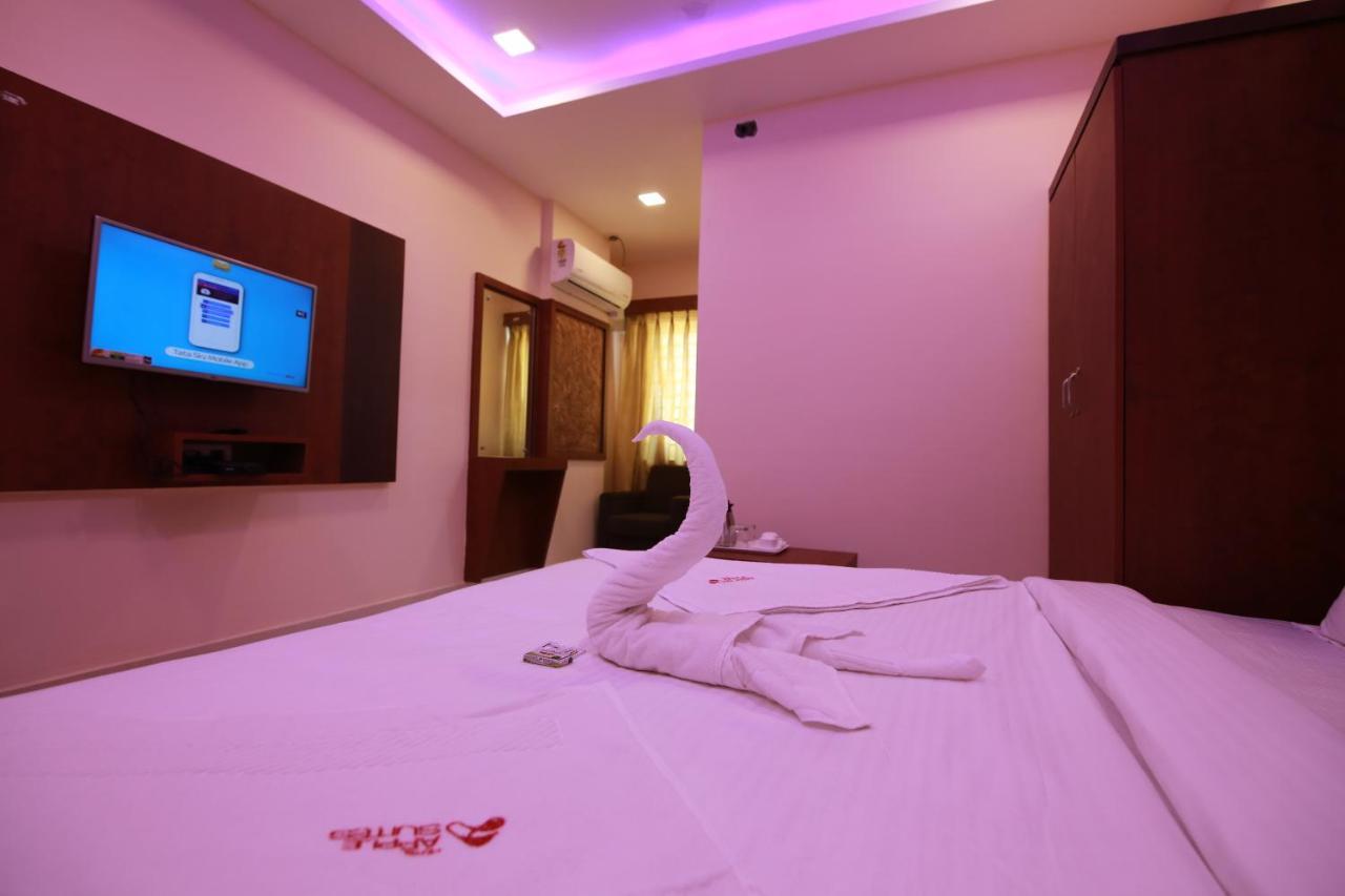Hotel Apple Suites Bangalore Esterno foto