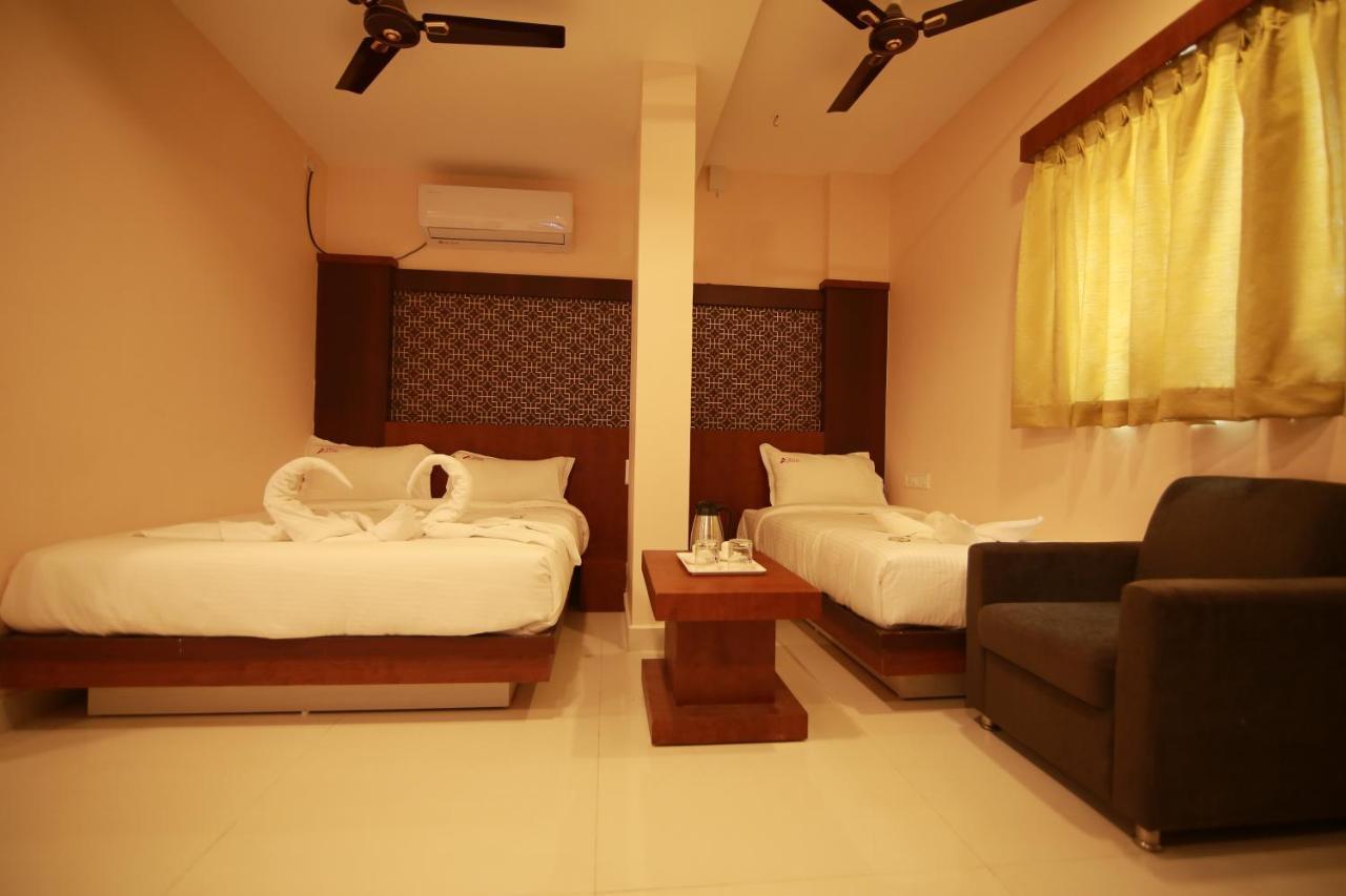 Hotel Apple Suites Bangalore Esterno foto