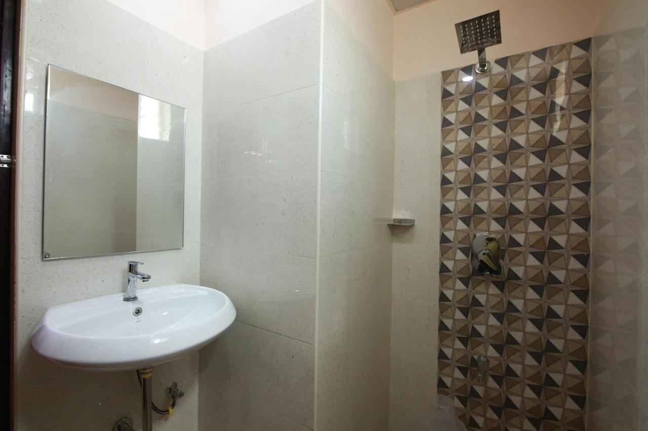 Hotel Apple Suites Bangalore Esterno foto
