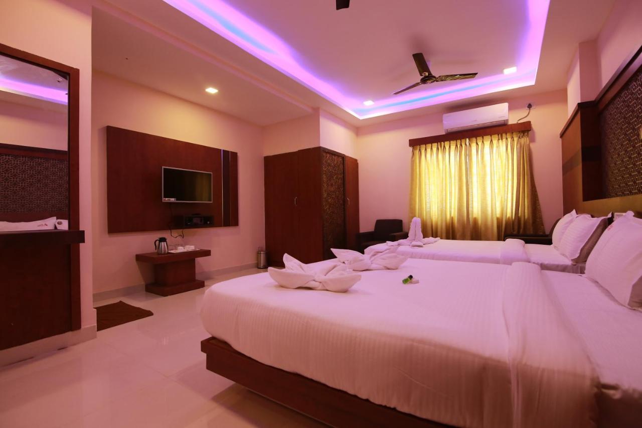 Hotel Apple Suites Bangalore Esterno foto