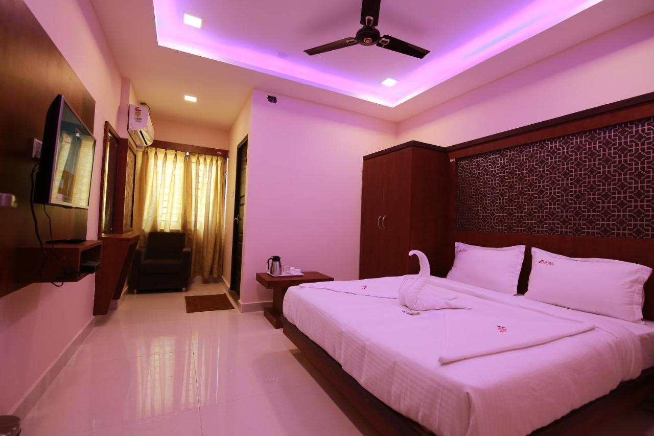 Hotel Apple Suites Bangalore Esterno foto