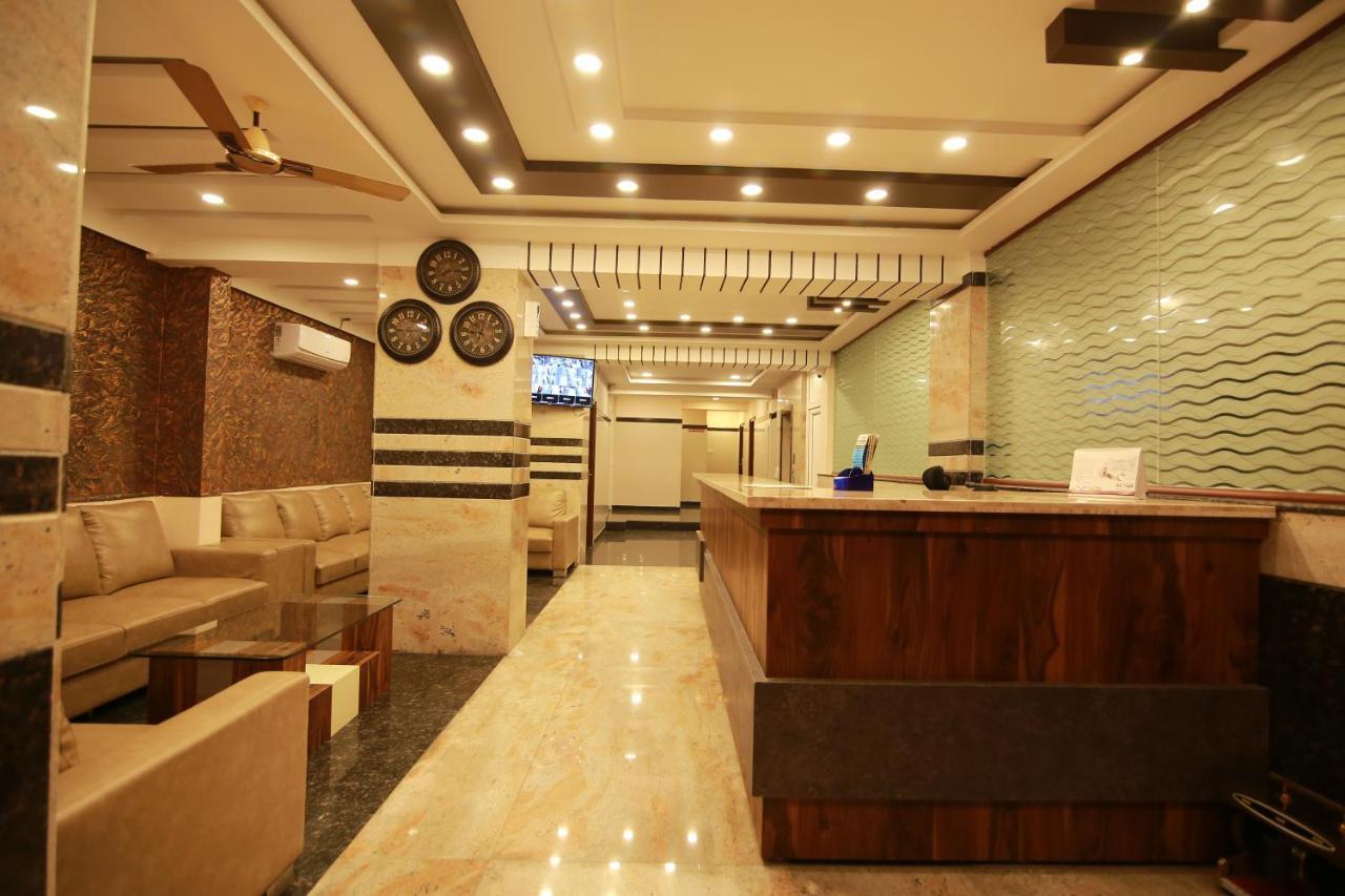 Hotel Apple Suites Bangalore Esterno foto