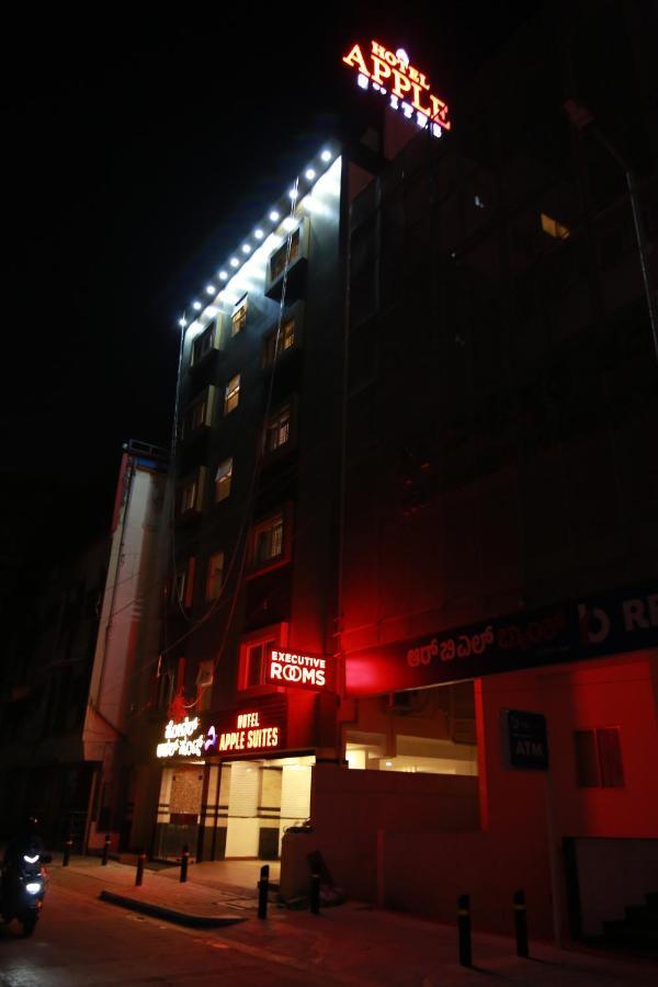 Hotel Apple Suites Bangalore Esterno foto