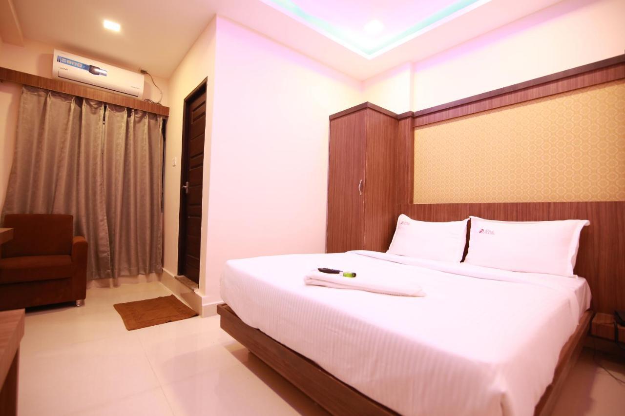 Hotel Apple Suites Bangalore Esterno foto