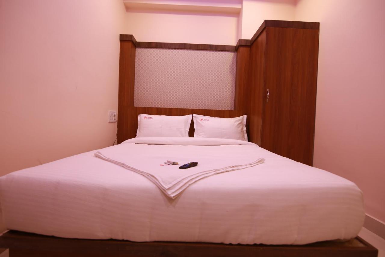 Hotel Apple Suites Bangalore Esterno foto