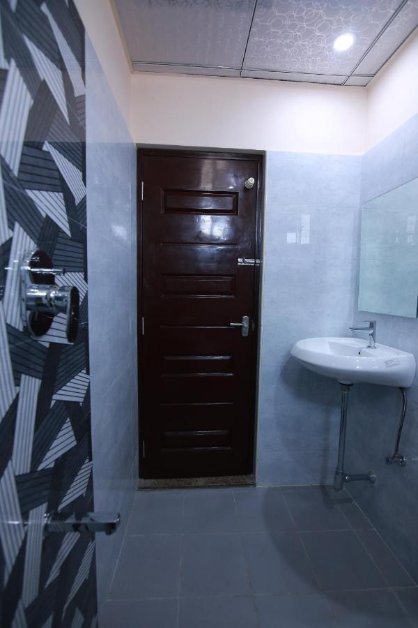 Hotel Apple Suites Bangalore Esterno foto