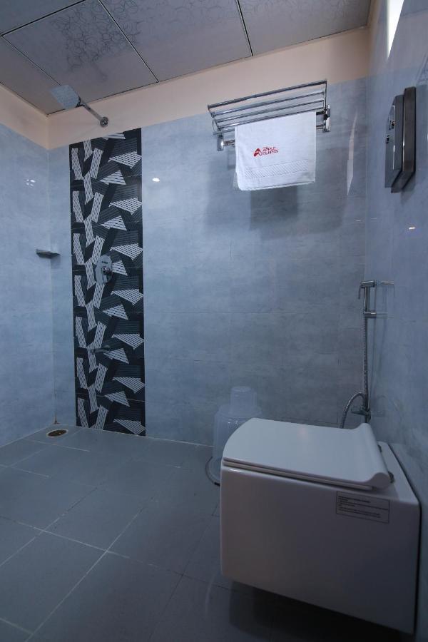 Hotel Apple Suites Bangalore Esterno foto